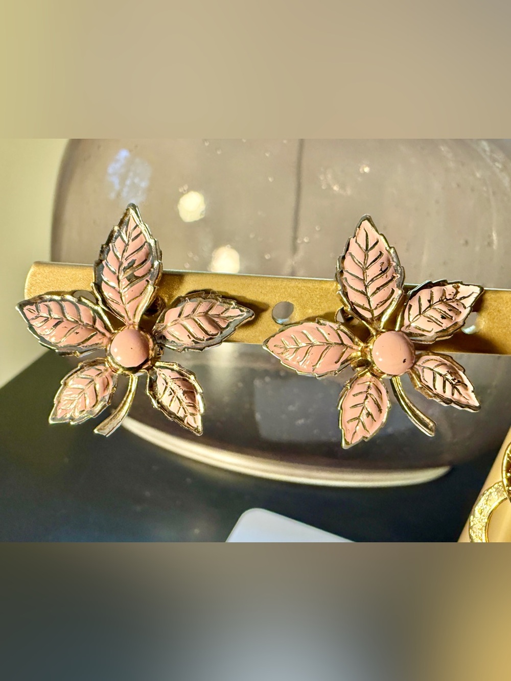 Vintage 1950s/1960s Signed Marino Pink Flower Clip On Earrings